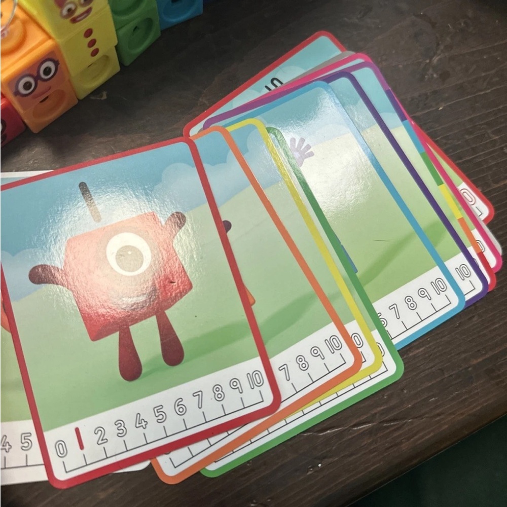 Numberblocks MathLink Cubes Activity Set - Picture 4 of 8